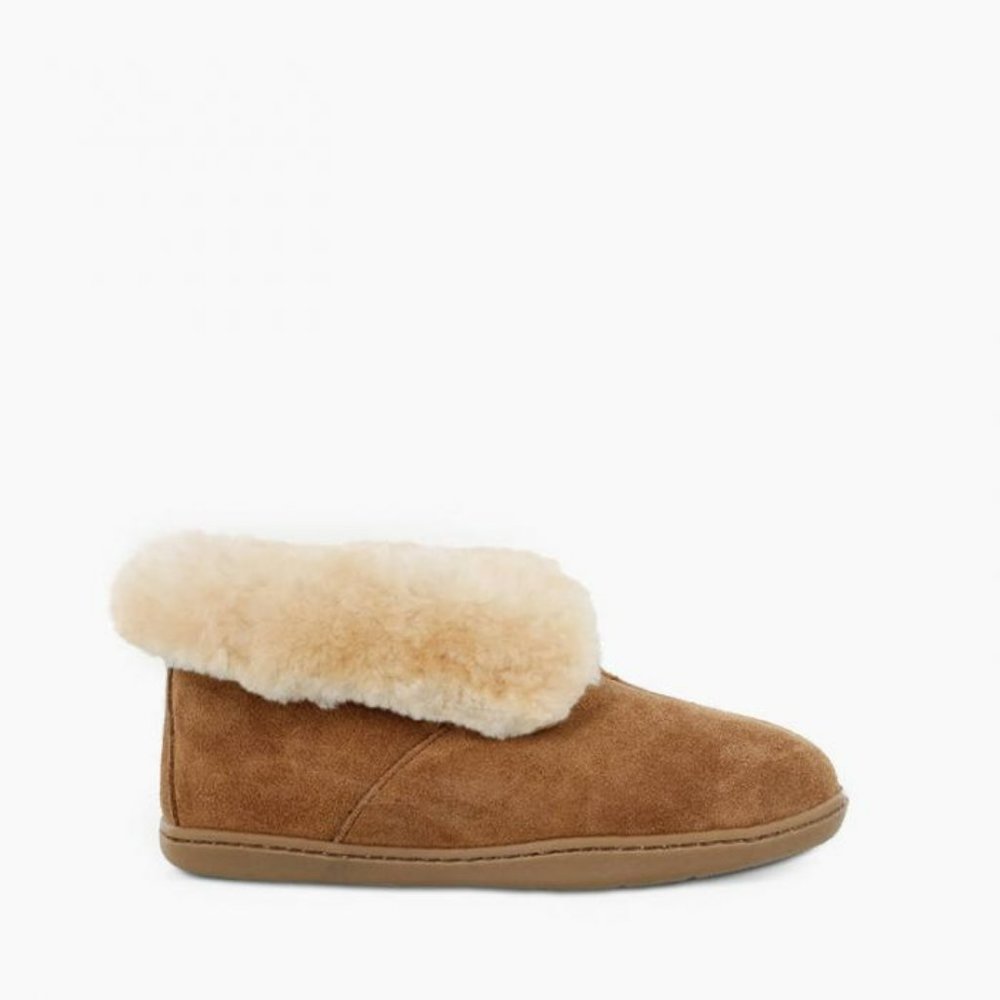 Minnetonka Sheepskin Ankle Boot Moccasins